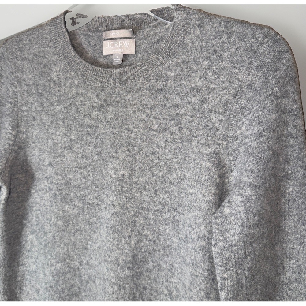 J. Crew Women's Cashmere Sweater Size Small Gray Minimalist Pullover Crew Neck - Picture 2 of 6